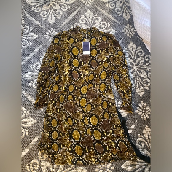 🟡NEVER WORN! | ZARA DRESS | Size: Small | Snake-print Pattern - Picture 14 of 17